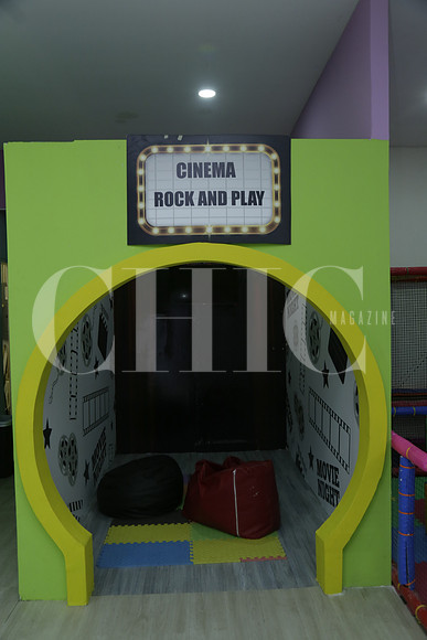 Aspectos de interiores y areas de Rock n Play (28)