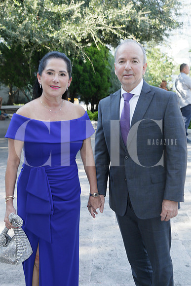 Mónica Gonzále de Garza y Antonio Gazra