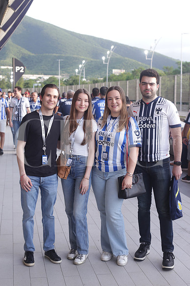 Cristobal Escamilla, Paloma Odriozola, Valentina Salvador y Bernardo Garza 1