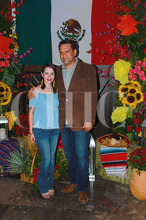 Brenda Cruz  y Jose Rosaless