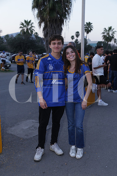 Oscar González y Amanda Treviño 1