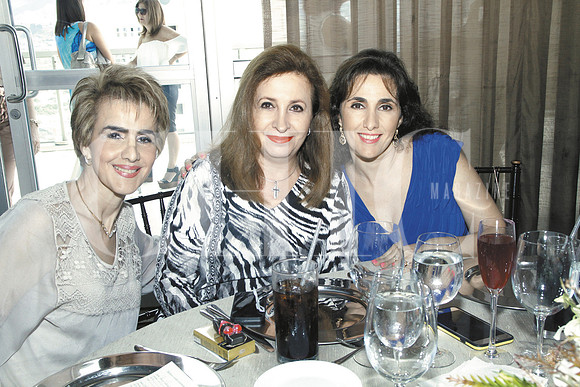 Leyla Handal de Marcos, Lorena Dieck de Ancer y Laura de Saide