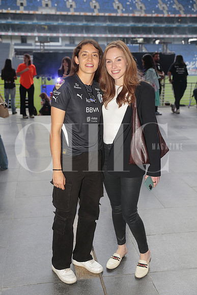 Paola Manrique y Pau Bremer 4