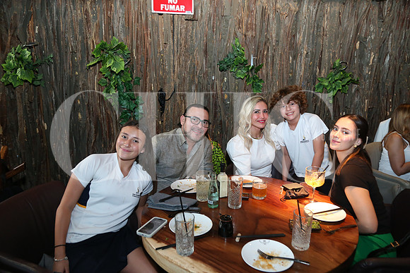 Regina Pérez, Omar Pérez, Karen Pérez, Ivanna Pérez, Omar Emilio Pére0