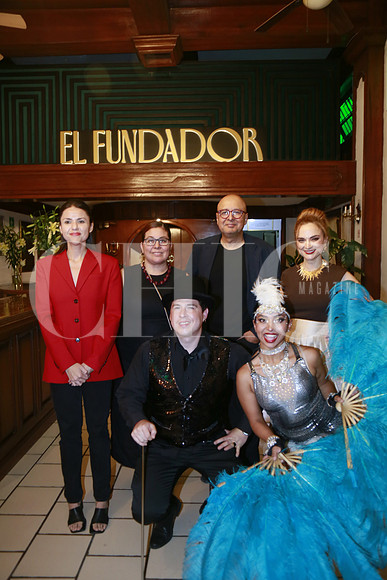 Fabiola Sánchez, Elisa Sánchez, Carlos Ortiz, Caro Treviño, Orlando Cruz y Valeria Vázquez (2)