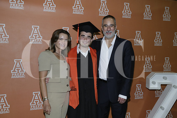 Lorena Cavazos, Gonzálo Guzmán y Samuel Guzmán (2)