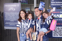 Katia Cordova, Sofia Arce, Santos Arce y Catalina Arce 1