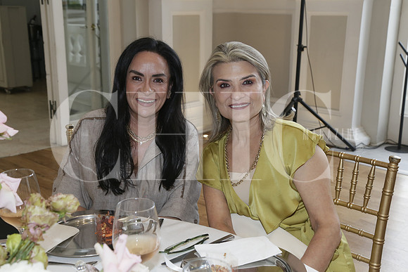 Celia Garza y Delia Villarreal (2)