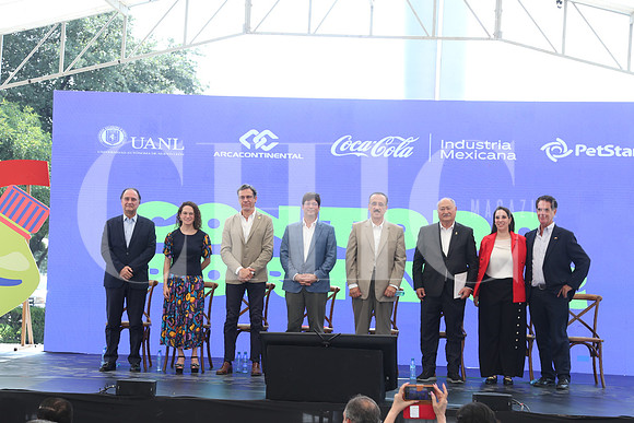 Jorge García Segovia, Mar Prian, Jaime Camara, Santos Guzmán, José Borda, Jaime Yesaki, María Fernanda Salinas y Jorge Morales11