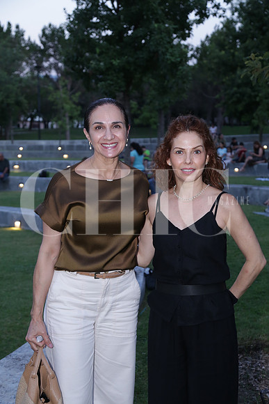 Martha Dávalos y Maru de los Santos 1