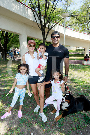 Andrea Lomeli de Santoy, Eduardo Santoy, María Regina Santoy, Eduardo Santoy y Balbina Santoy