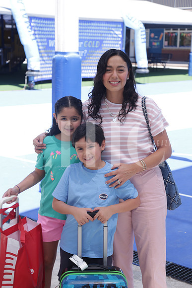 Esthela Galindo, Karimi Benet y David Benet 0