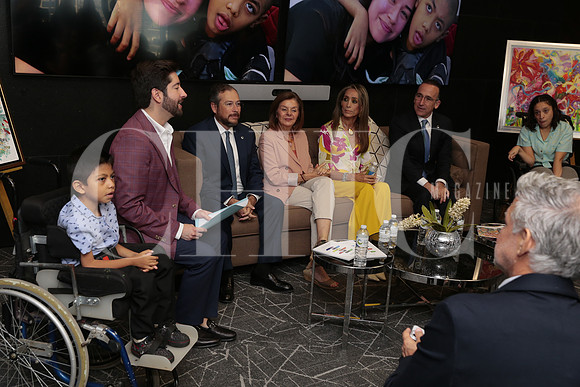 Emilio Duarte, Hugo Ramirez, Adrián Lozano, Lily Navarro, Alexandra Castro, Ernesto Lopez Clariond y Sele Lugo 1