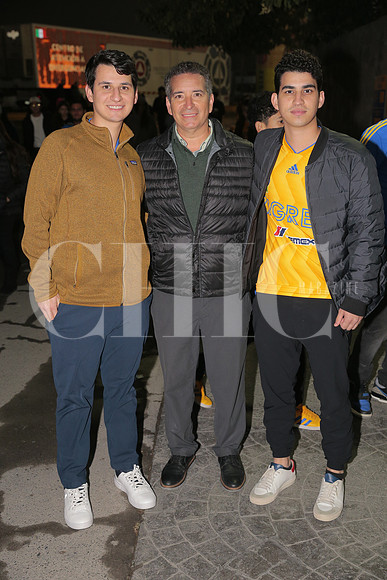 Adrian Gutierrez Madero, Adrian Gutierrez Prado y Eugenio Gutierrez Madero 1