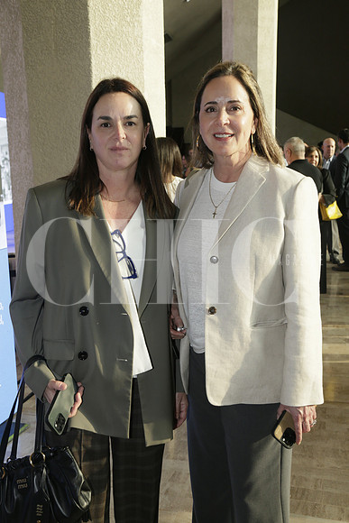 Mariana Garza Laguera y Eva Garza Laguera de Fernández (2)