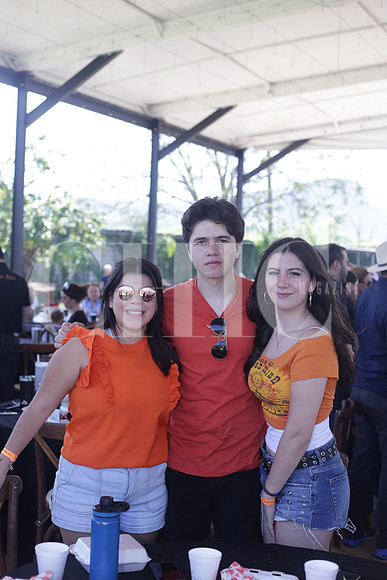 Ana Fernanda Guzmán, José Pablo Guzmán y Nuria Bouyosa0