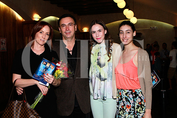 Pilar Barrenechea, Luis Carlos Ayala, Ana Paula Ayala y Natalia Peña