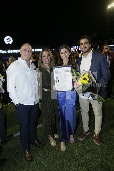 José Antonio Gómez, Susana Tiburcio, Natalia Gómez y César Morfin (3)