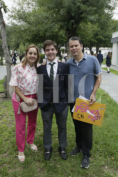 Elisa Armendaiz de Martínez , Mateo Martínez y Americo Martínez (2)