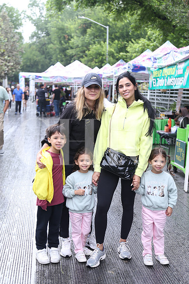 Bárbara Cabrera, Valeria Arvisu, Mateo Rodíguez, Renata Rodríguez y María Rodríguez 1