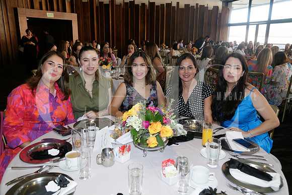 Jessica Sánchez, Susana Rodríguez, Raquel Ceballos, Mónica Guajardo y Ángela Saldaña