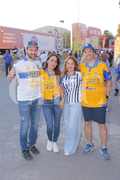 Paul Alvarez, Yadira Garcia, Sofia Leal y Javier Alvarez 2