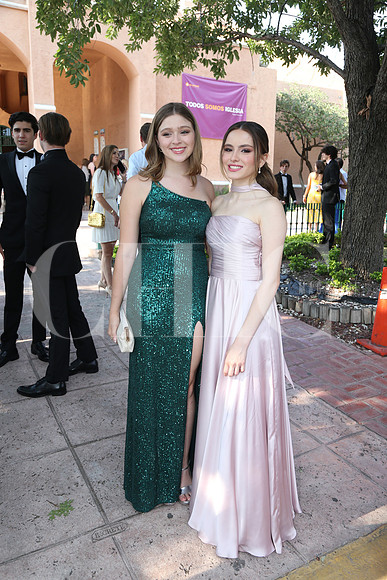Catalina Garza y Ana Regina Gutiérrez 1