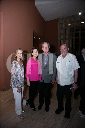 Lourdes Zambrano, María Teresa Rocha de Ruiz, Gerardo Ruiz y Rolando Cueva 1