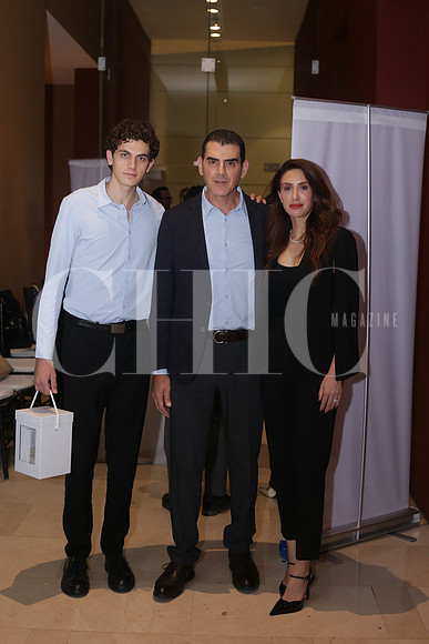 Juan Iza, Juan Iza y Maru Matar de Iza 1