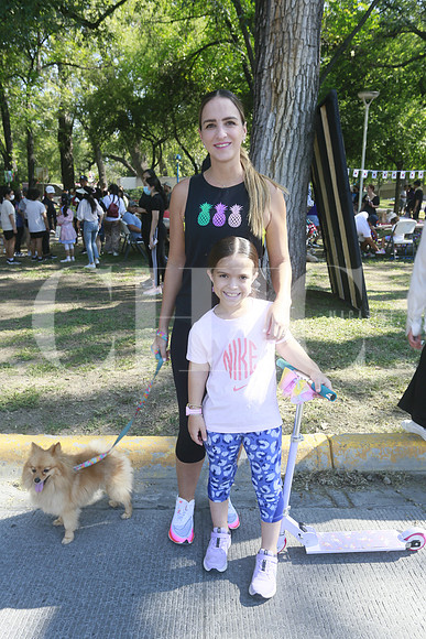 Alejandra Menchaca y Samantha Sarre