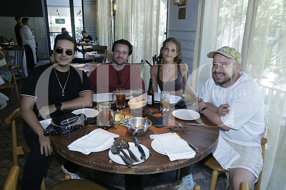 Vadhir Derbez, Rodrigo Gómez, Eugenia González Ballesteros y Felipe Sánchez