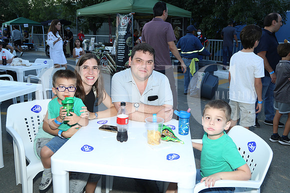 Mariana Fernández, Luis Elosúa, Javier Elosúa y Luis Elosúa 0