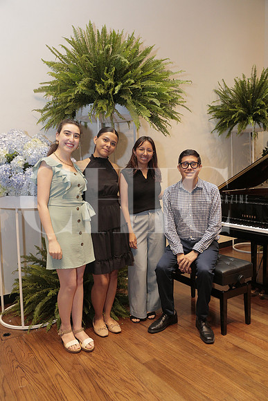 Erika Garcia, Maria Castillo, Mabel Mendoza y Alejandro Gallardo 2