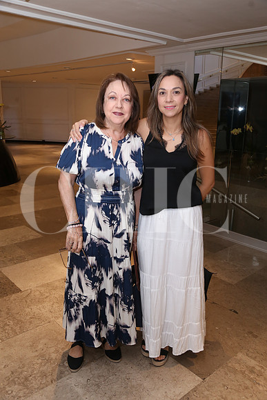 Bertha Macias y Mónica Macias 1