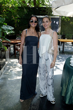 Ana Luisa de Guajardo y Giovanna de Pinto (2)