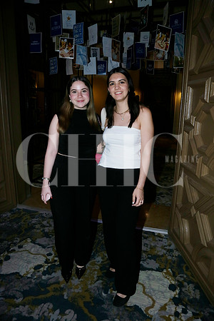 Patricia Colyer y Valeria Ochoa (2)