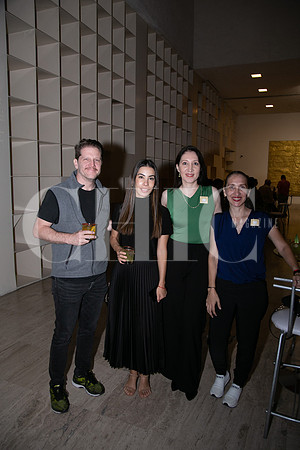 Alex Golding , Ana Díaz, Karla Escalante y Claudia Escalante_