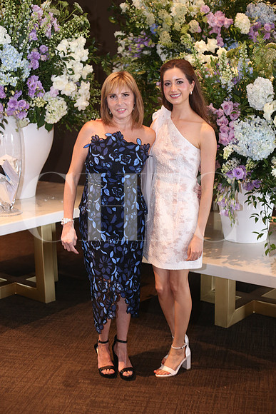 Alicia Mora y Andrea Carrillo 0