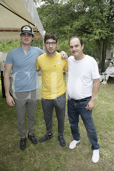 Emiliano Fernández, Gonzalo Fernández y Bernardo Fernández