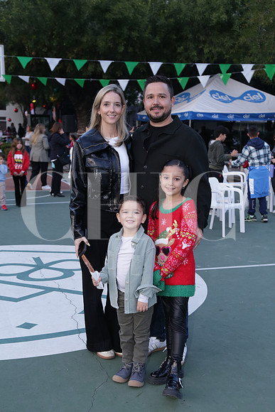 Mirtala Treviño, Rodrigo Flores, Alessa Flores y Mateo Flores 0