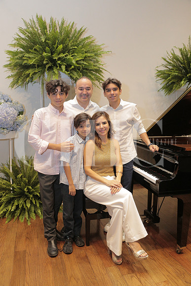 Jose Antonio Cavazos, Diego Cavazos, Mauricio Cavazos, Cecilia Dominguez y Jose Andres Cavazos 2