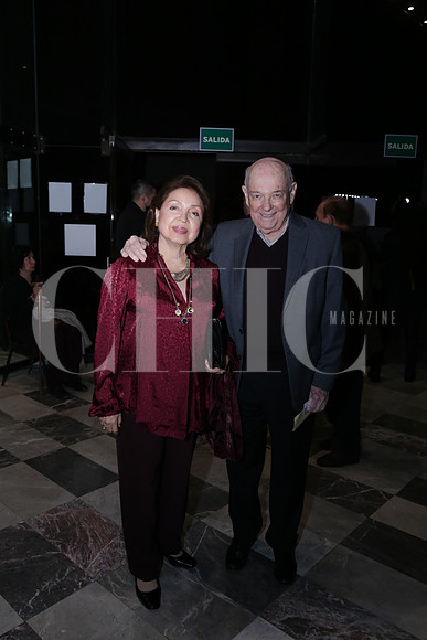 Laura de Dávila y Eduardo Dávila0