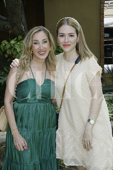 Isa Gutierrez y Gaby Espinosa de Kuri