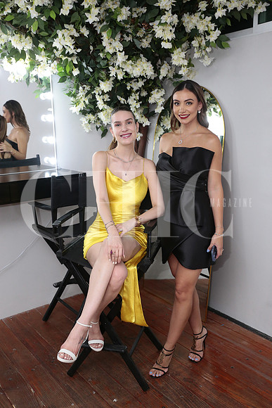 Isa Jaime y Khaila Julieth Stephenson 9