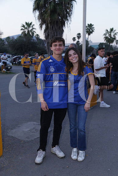 Oscar González y Amanda Treviño 0