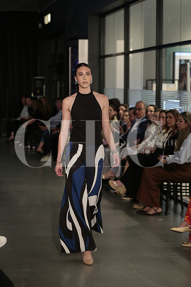 Pasarela 452