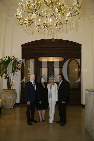 Luis Iturralde, Piny Zambrano de Iturralde, Dora Pérez de Lozano y Gonzalo Lozano (3)