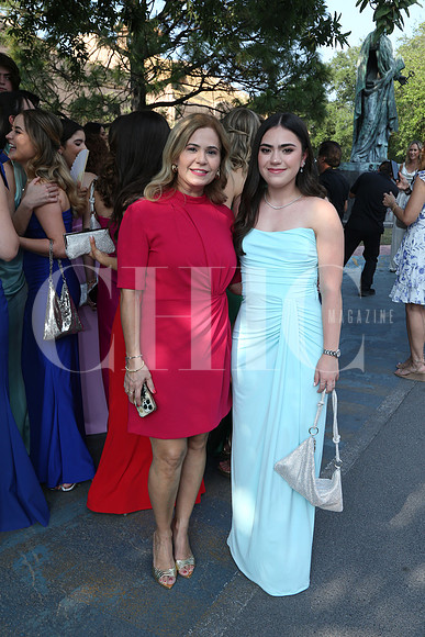 Any Garza de Colyer y Valeria Colyer 0
