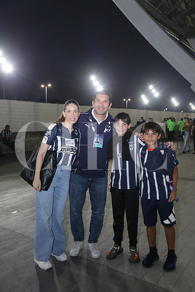 Bárbara Avila, Benito Flores, Jorge Eugenio Garza y Eugenio Flores 0