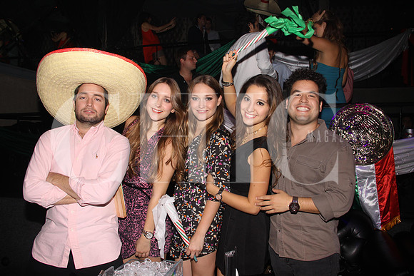 Kechu Zazueta, Valeria Fimbre, Clari Fimbre, Isa Rodríguez y Boby Aguilar